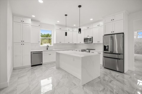Villa ou maison à vendre à Palm Bay, Floride: 4 chambres, 225.85 m2 № 1841699 - photo 7