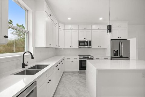 Villa ou maison à vendre à Palm Bay, Floride: 4 chambres, 225.85 m2 № 1841699 - photo 6