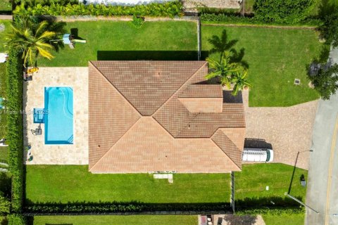 Villa ou maison à vendre à Miami, Floride: 4 chambres, 220.92 m2 № 1940955 - photo 11