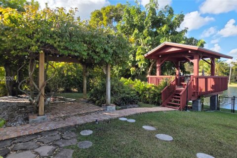 Villa ou maison à vendre à Miami, Floride: 4 chambres, 230.77 m2 № 1997509 - photo 25