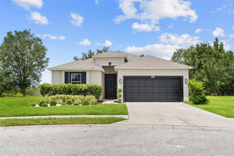 Casa en alquiler en Wesley Chapel, Florida, 4 dormitorios, 161.37 m2 № 1888470 - foto 1