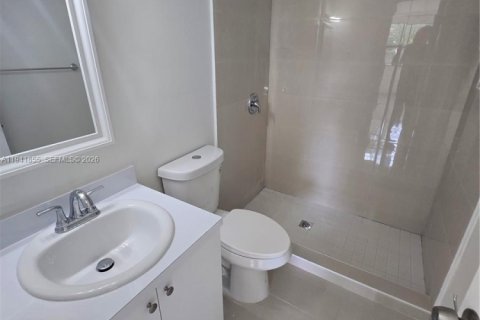 Снять в аренду кондоминиум в Майами, Флорида 2 спальни, 88.26м2, № 1998723 - фото 19