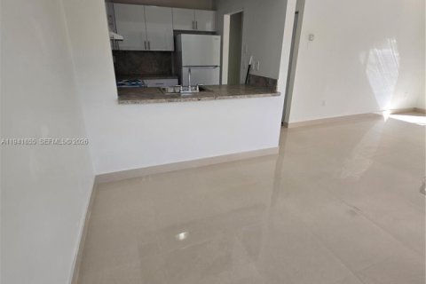 Снять в аренду кондоминиум в Майами, Флорида 2 спальни, 88.26м2, № 1998723 - фото 9