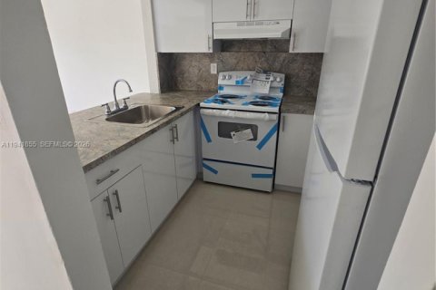 Снять в аренду кондоминиум в Майами, Флорида 2 спальни, 88.26м2, № 1998723 - фото 15