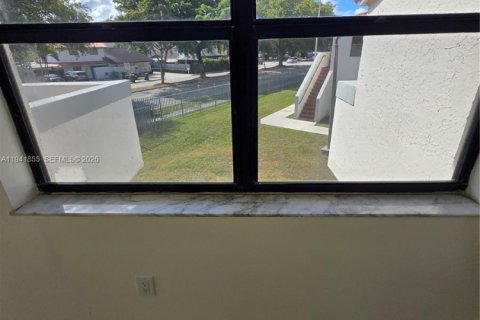 Снять в аренду кондоминиум в Майами, Флорида 2 спальни, 88.26м2, № 1998723 - фото 6