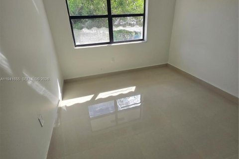 Снять в аренду кондоминиум в Майами, Флорида 2 спальни, 88.26м2, № 1998723 - фото 24