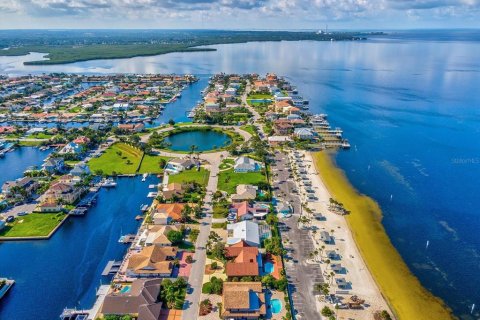 Casa en venta en New Port Richey, Florida, 2 dormitorios, 104.79 m2 № 2218097 - foto 22