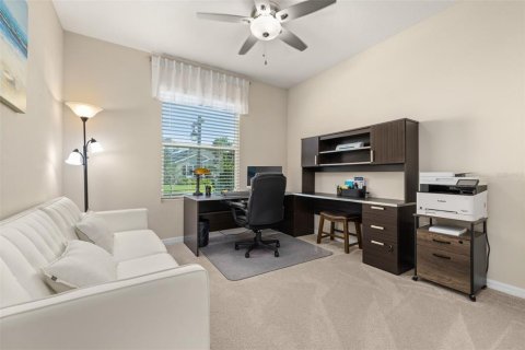 House in Plant City, Florida 4 bedrooms, 235.69 sq.m. № 2210636 - photo 22