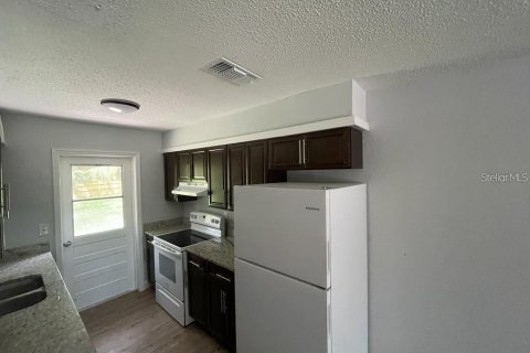 Appartement à louer à Belleview, Floride: 2 chambres, 72.84 m2 № 1905405 - photo 2