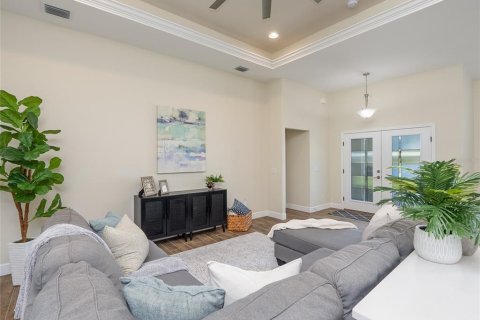 House in North Port, Florida 3 bedrooms, 172.15 sq.m. № 2304498 - photo 9