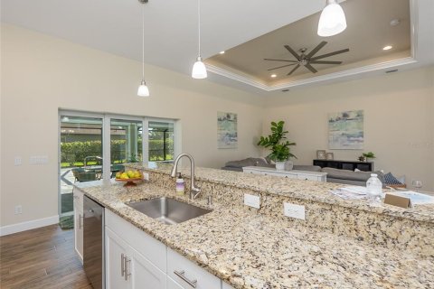 House in North Port, Florida 3 bedrooms, 172.15 sq.m. № 2304498 - photo 16