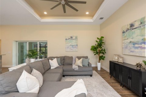 House in North Port, Florida 3 bedrooms, 172.15 sq.m. № 2304498 - photo 5