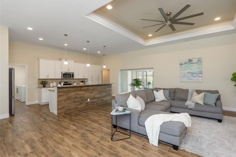 House in North Port, Florida 3 bedrooms, 172.15 sq.m. № 2304498 - photo 4