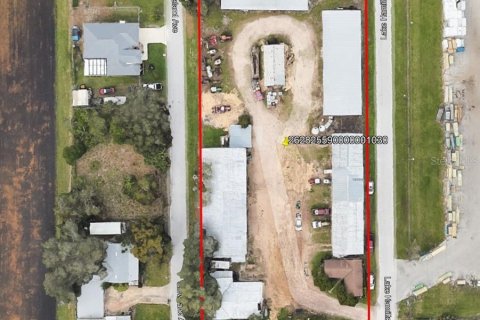 Immobilier commercial à Winter Haven, Floride 71.53 m2 № 2418364