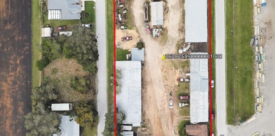 Immobilier commercial à Winter Haven, Floride 71.53 m2 № 2418364