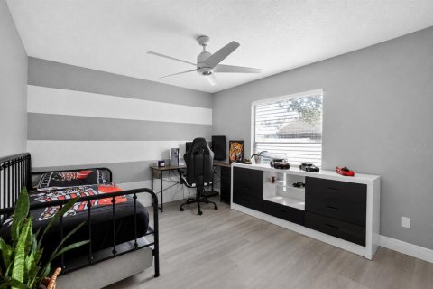 House in Tampa, Florida 3 bedrooms, 198.07 sq.m. № 2339753 - photo 28