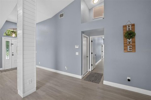 House in Tampa, Florida 3 bedrooms, 198.07 sq.m. № 2339753 - photo 17
