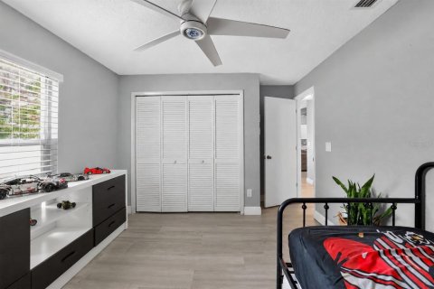 House in Tampa, Florida 3 bedrooms, 198.07 sq.m. № 2339753 - photo 29