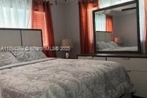 Villa ou maison à vendre à Lauderdale Lakes, Floride: 2 chambres, 88.35 m2 № 1949309 - photo 7