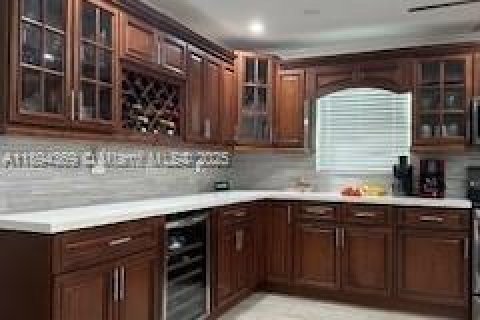 Villa ou maison à vendre à Lauderdale Lakes, Floride: 2 chambres, 88.35 m2 № 1949309 - photo 5