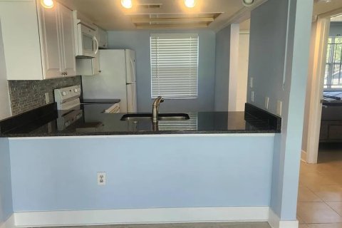 Copropriété à louer à Tampa, Floride: 2 chambres, 81.66 m2 № 2380736 - photo 3