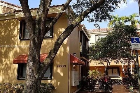 Купить кондоминиум в Майами-Лейкс, Флорида 2 спальни, 101.26м2, № 2006490 - фото 2