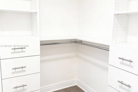 Купить кондоминиум в Майами-Лейкс, Флорида 2 спальни, 101.26м2, № 2006490 - фото 8