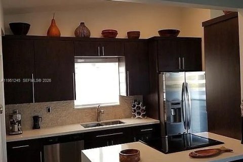 Купить кондоминиум в Майами-Лейкс, Флорида 2 спальни, 101.26м2, № 2006490 - фото 15