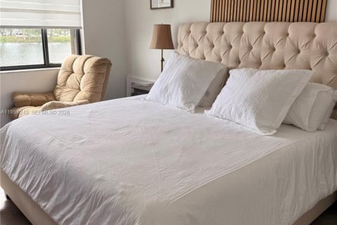 Купить кондоминиум в Майами-Лейкс, Флорида 2 спальни, 101.26м2, № 2006490 - фото 7