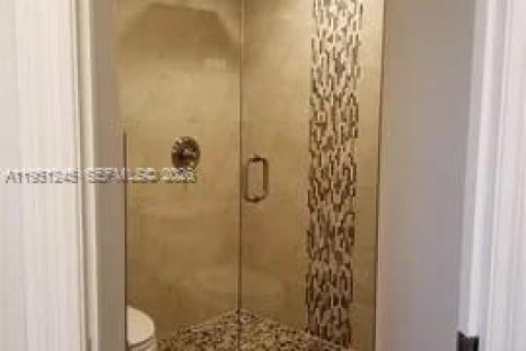 Купить кондоминиум в Майами-Лейкс, Флорида 2 спальни, 101.26м2, № 2006490 - фото 11