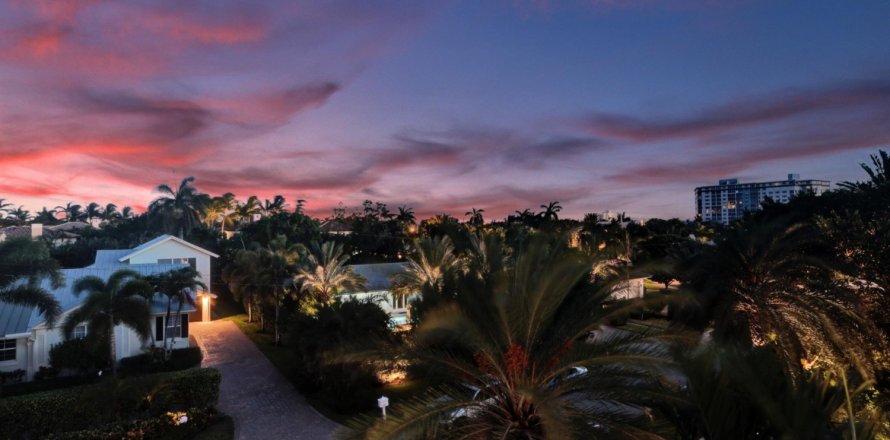 Adosado en Delray Beach, Florida 4 dormitorios, 388.05 m2 № 925398