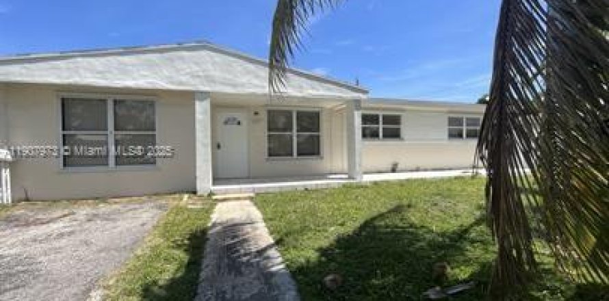 Дом в Катлер-Бей, Флорида 3 спальни, 116.87м2 № 1967727