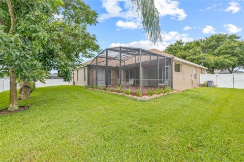 House in Auburndale, Florida 4 bedrooms, 225.47 sq.m. № 1812762 - photo 26