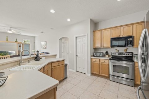 House in Auburndale, Florida 4 bedrooms, 225.47 sq.m. № 1812762 - photo 8