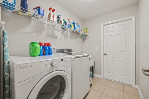 House in Auburndale, Florida 4 bedrooms, 225.47 sq.m. № 1812762 - photo 21
