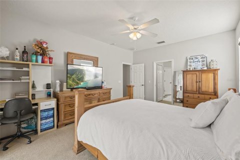 House in Auburndale, Florida 4 bedrooms, 225.47 sq.m. № 1812762 - photo 12