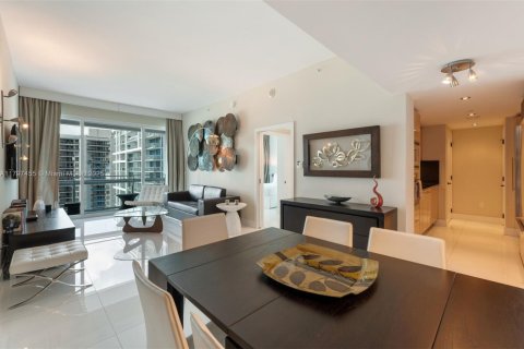 Condo in Miami Beach, Florida, 2 bedrooms  № 1953372 - photo 10