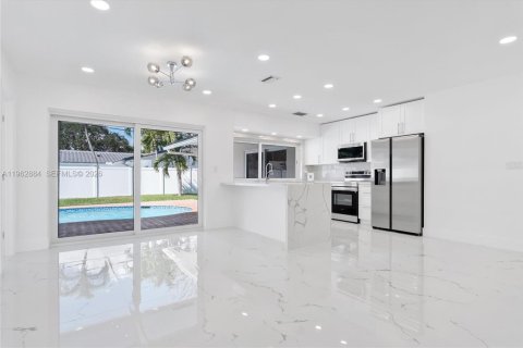 Villa ou maison à vendre à Fort Lauderdale, Floride: 3 chambres, 154.5 m2 № 2032166 - photo 11