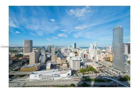 Condo à Miami, Floride, 2 chambres  № 2402410