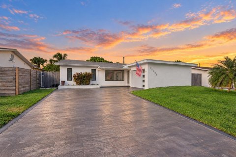 Villa ou maison à Sunrise, Floride 4 chambres, 136.57 m2 № 2420806