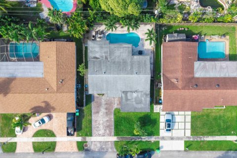 Villa ou maison à vendre à Sunrise, Floride: 4 chambres, 136.57 m2 № 2420806 - photo 24