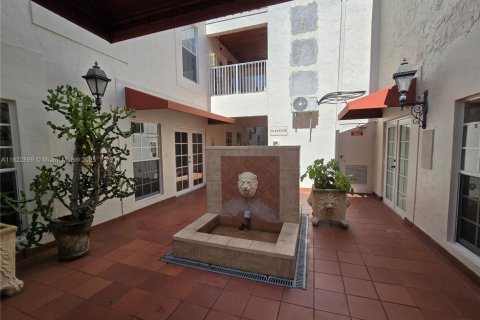 Immobilier commercial à vendre à Tamarac, Floride № 1786585 - photo 5