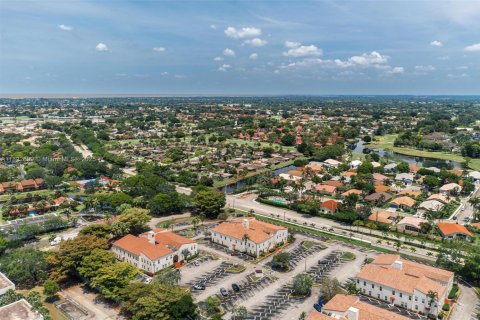 Immobilier commercial à vendre à Tamarac, Floride № 1786585 - photo 12