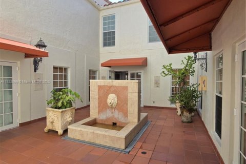 Immobilier commercial à vendre à Tamarac, Floride № 1786585 - photo 4