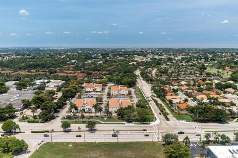 Immobilier commercial à vendre à Tamarac, Floride № 1786585 - photo 11