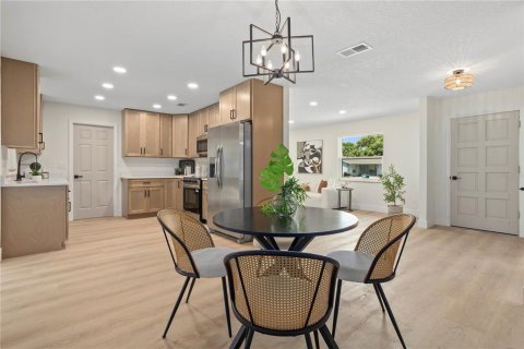 Casa en venta en Longwood, Florida, 4 dormitorios, 131.92 m2 № 2339805 - foto 8