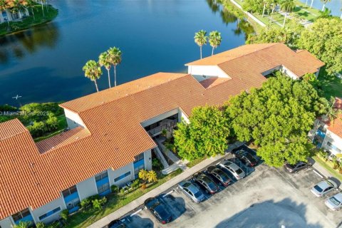 Condo in West Palm Beach, Florida, 2 bedrooms  № 1961858 - photo 26