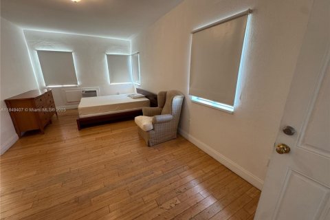 Condo in Miami Beach, Florida, 1 bedroom  № 1851991 - photo 6