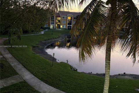 Condo in Miramar, Florida, 1 bedroom № 2031783 - photo 19