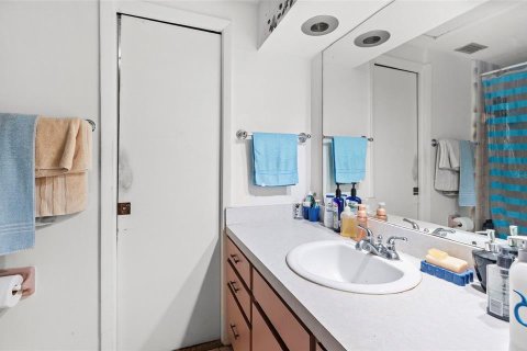 Villa ou maison à vendre à Tampa, Floride: 3 chambres, 174.19 m2 № 2339705 - photo 7